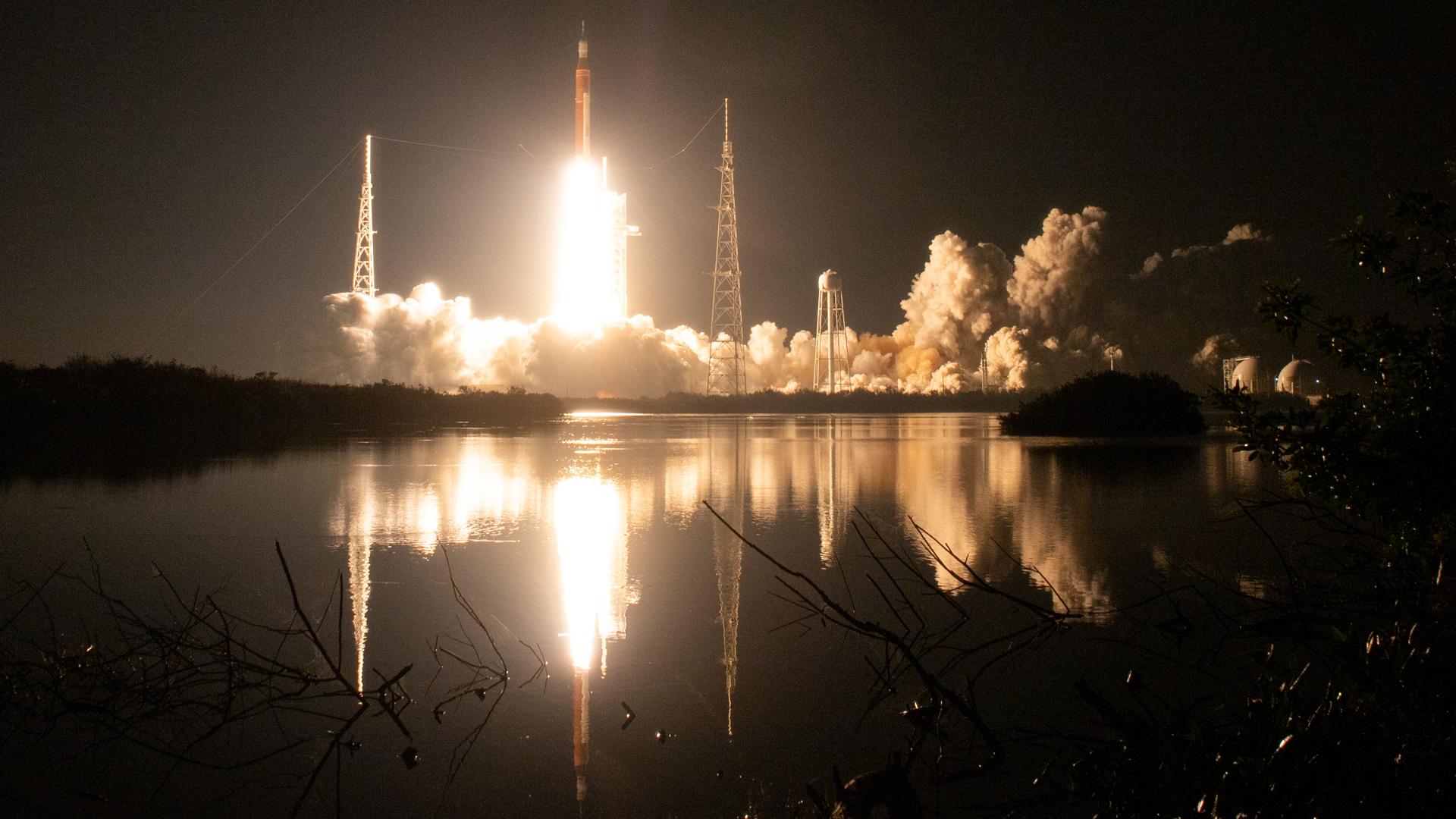 Artemis 1 skutt opp*